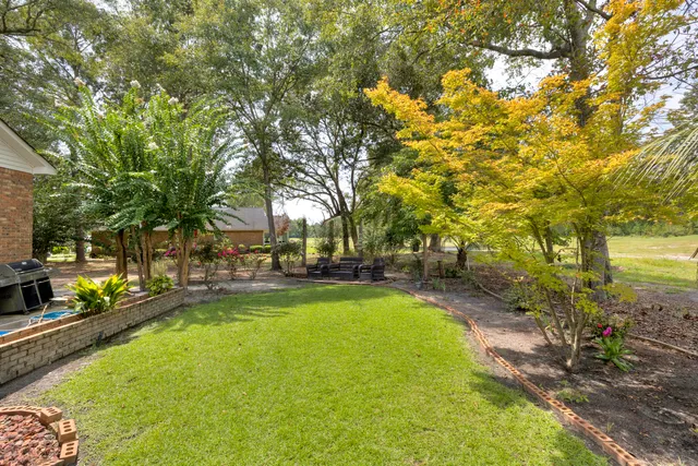 $329,000 | 824 Bentwood Circle, Manning, SC 29102