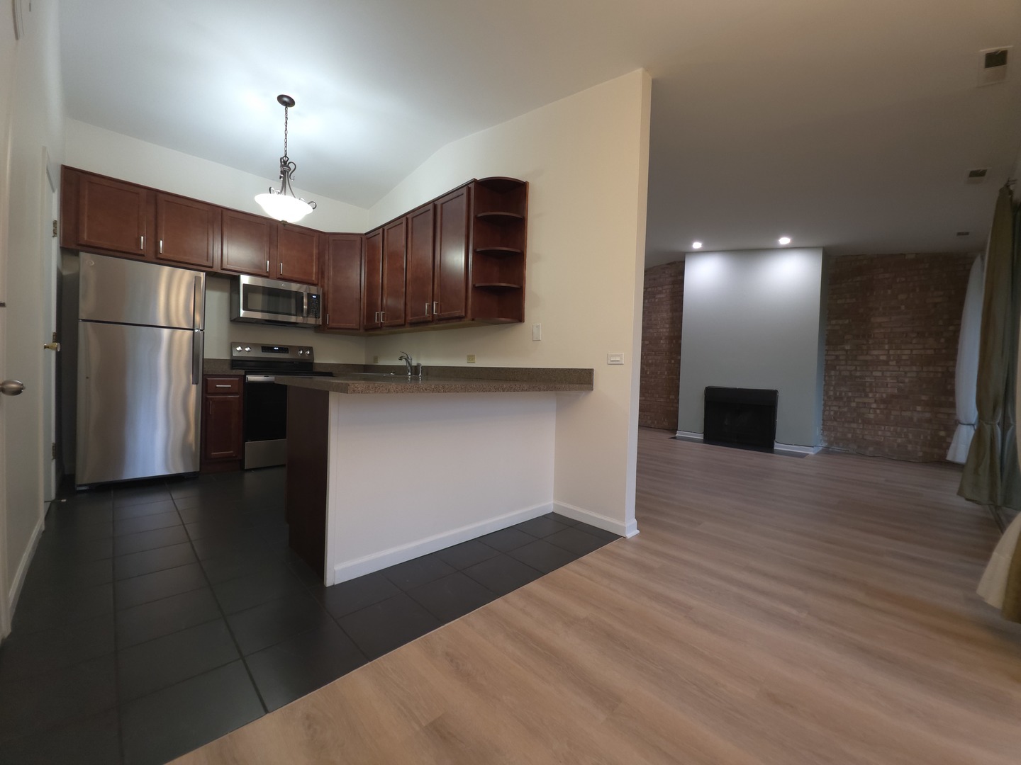 6008 Forest View Road, Unit 3C Lisle, IL 60532 - Photo 4 of 12 Gallery Image 4