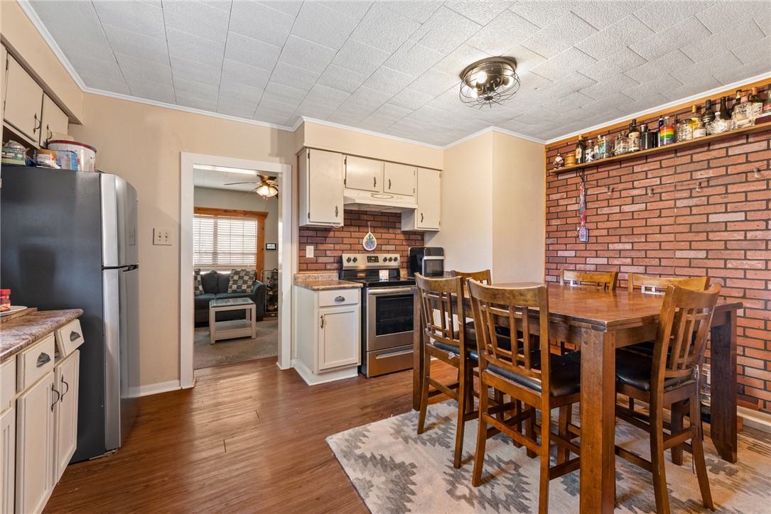 1014 Suncrest Street Bryan, TX 77803 - Photo 6 of 20