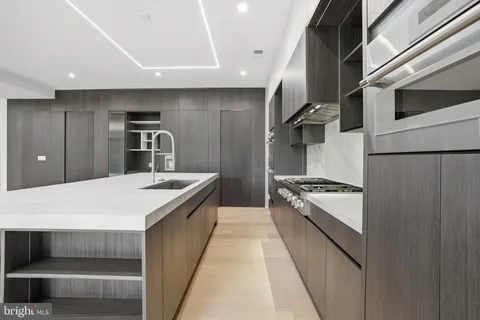 $2,649,000 | 1747 Gilson Street, Falls Church, VA 22043