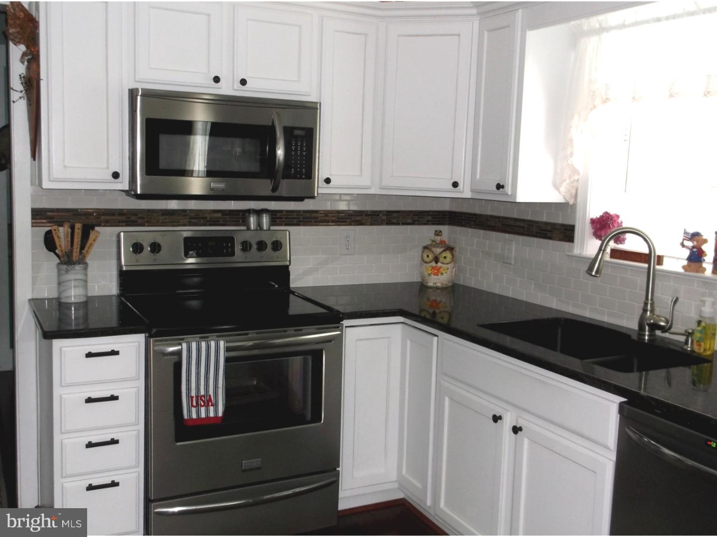 141 Oberlin Road Pennsville, NJ 08070 - Photo 11 of 25 Kitchen