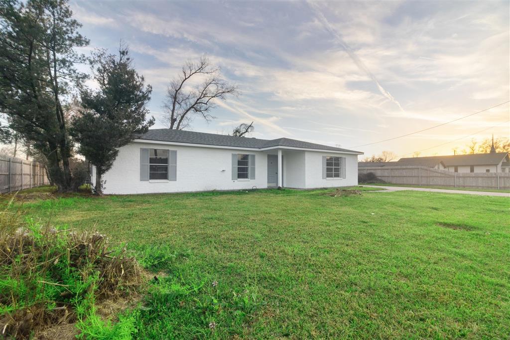 307 West Sale Road Lake Charles, LA 70605 - Photo 17 of 22 Gallery Image 17