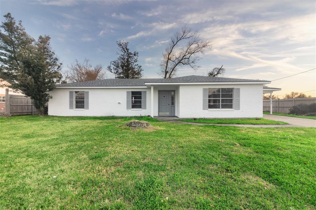 307 West Sale Road Lake Charles, LA 70605 - Photo 2 of 22 Gallery Image 2