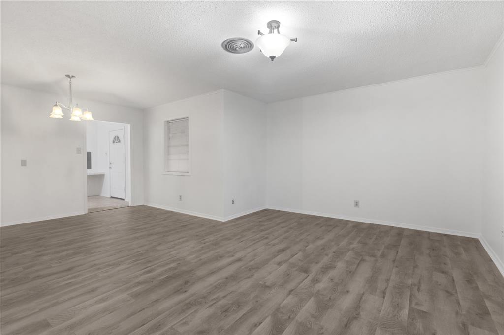 307 West Sale Road Lake Charles, LA 70605 - Photo 4 of 22 Gallery Image 4