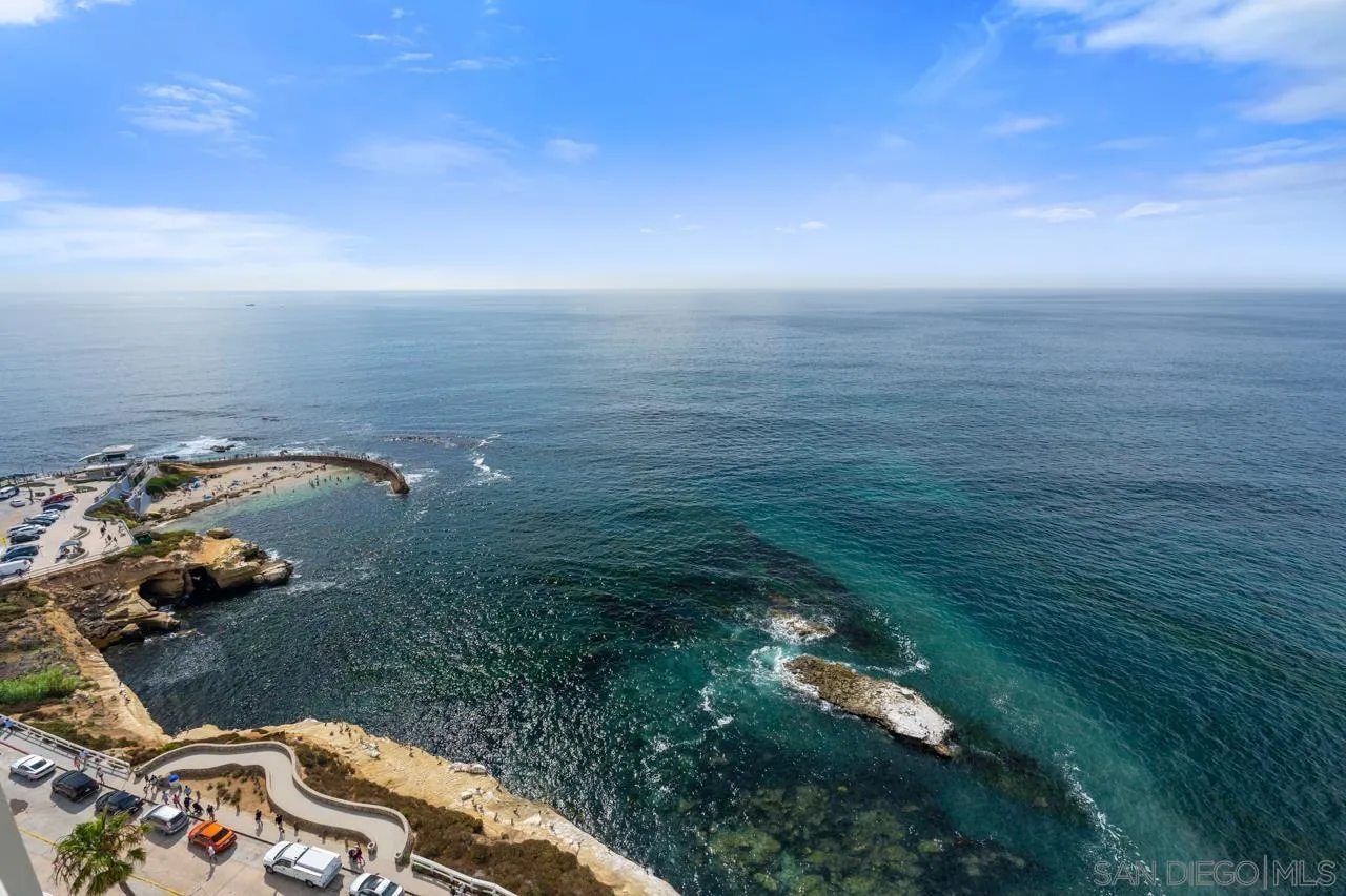 939 Coast Boulevard, Unit 20C La Jolla, CA 92037 - Photo 2 of 25 an aerial view of a house with a yard