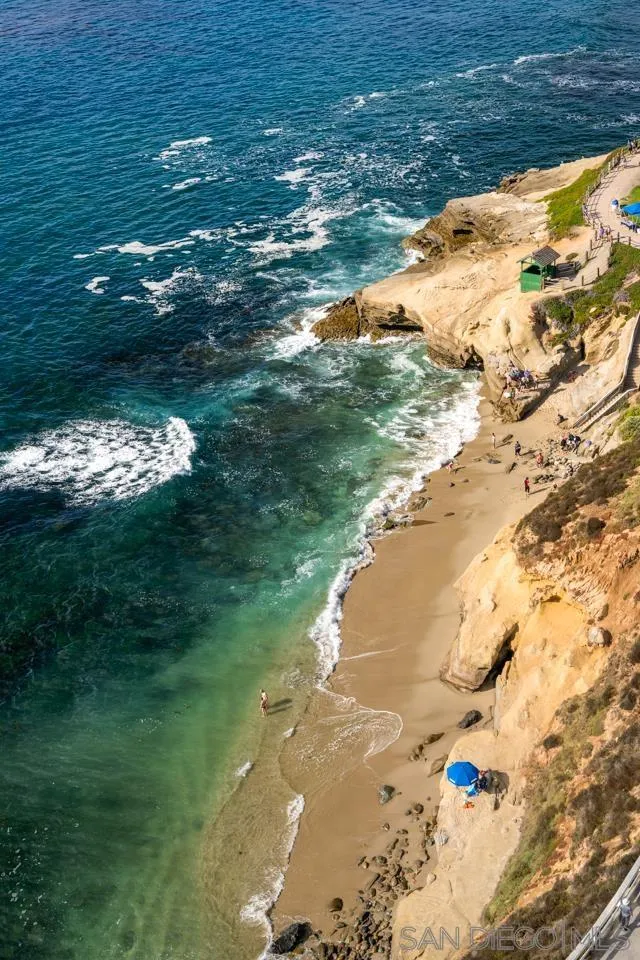 939 Coast Boulevard, Unit 20C La Jolla, CA 92037 - Photo 24 of 25 a view of ocean view with beach