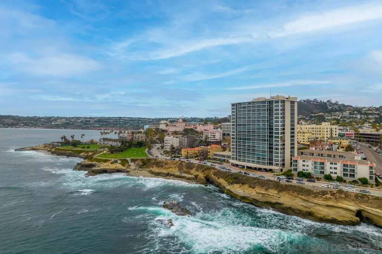 939 Coast Boulevard, Unit 20C La Jolla, CA 92037 - Photo 25 of 25 an aerial view of a city