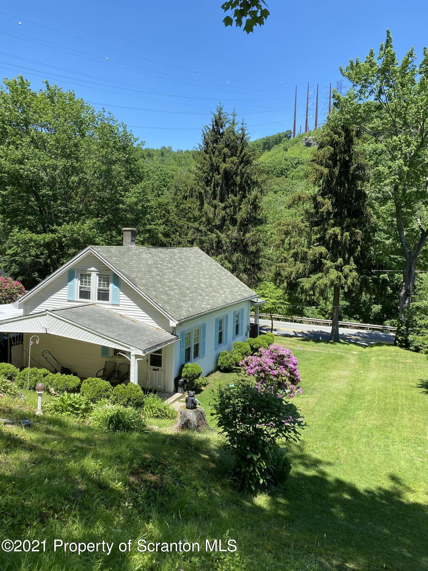 1747 Scott Road Blakely, PA 18447 - Photo 3 of 20 Gallery Image 3