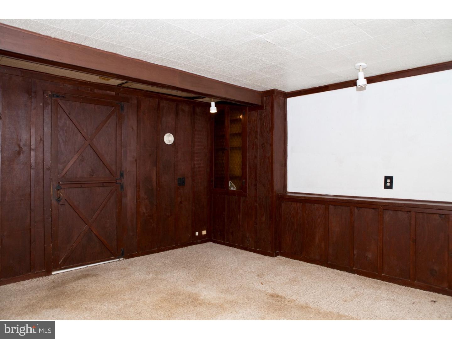 721 Valley Road Phoenixville, PA 19460 - Photo 14 of 25 Family Room