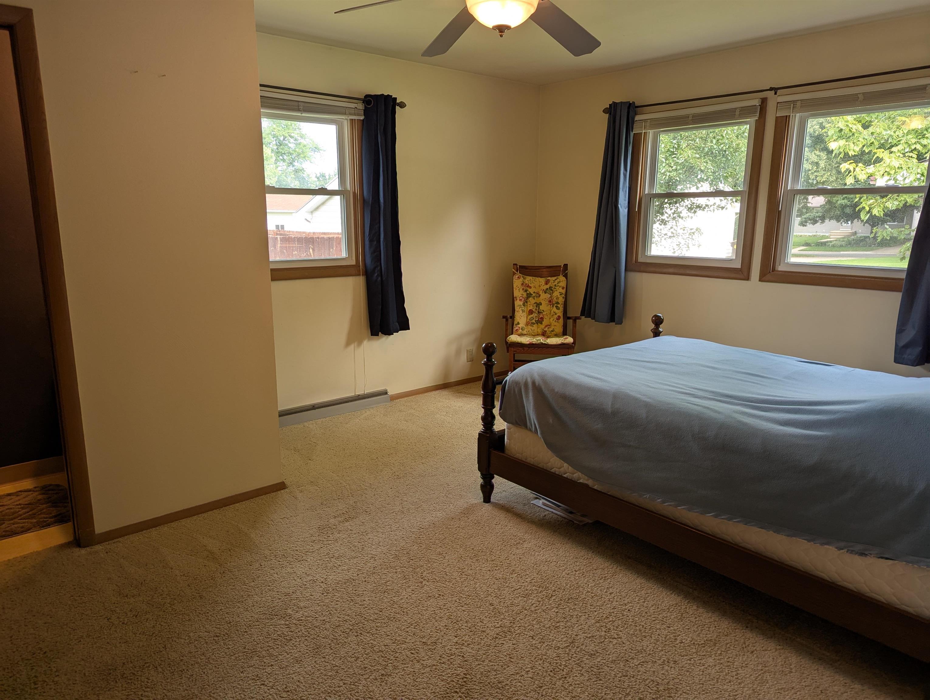 1636 North Ridge Drive Freeport, IL 61032 - Photo 15 of 27 Gallery Image 15