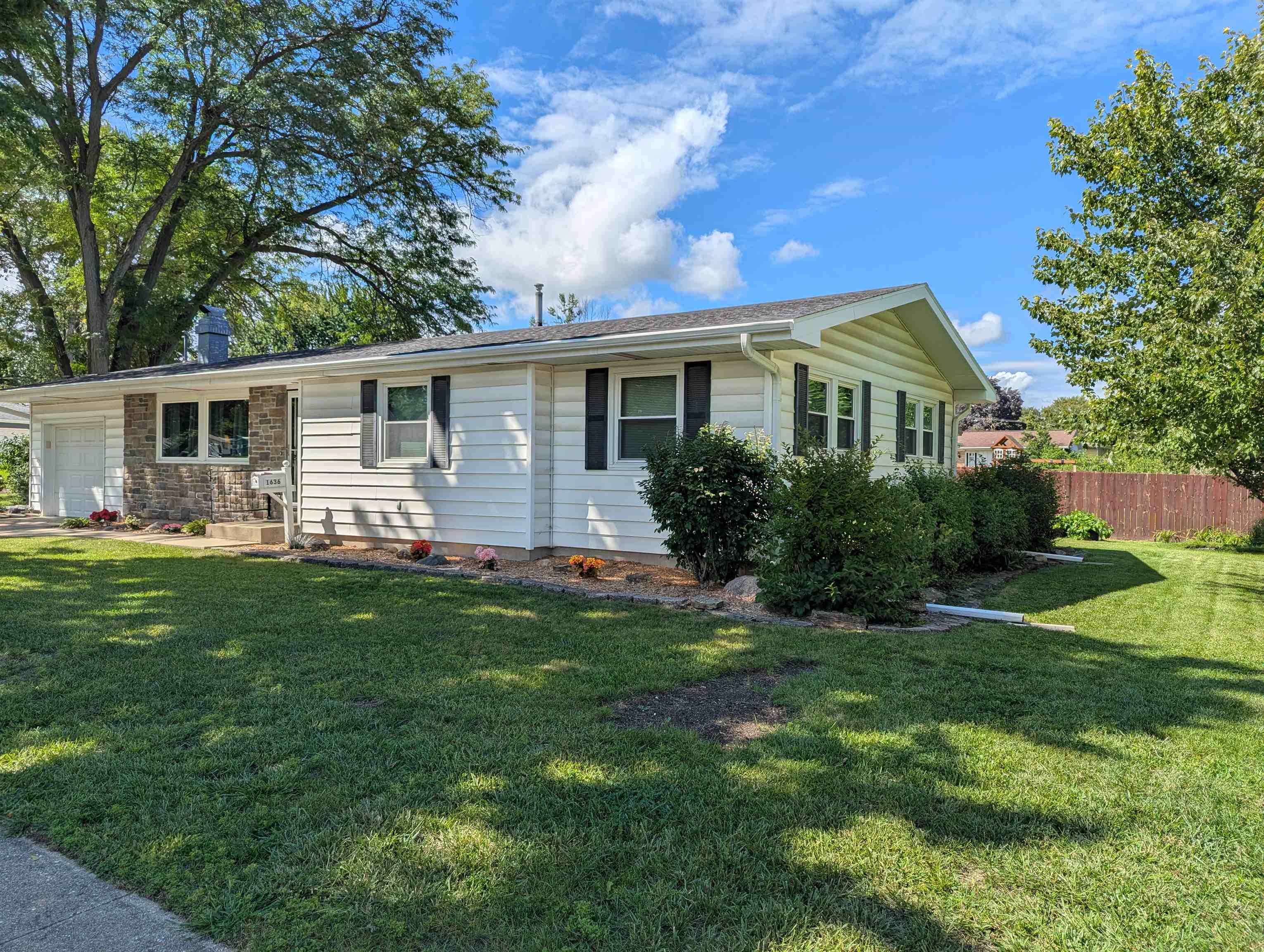 1636 North Ridge Drive Freeport, IL 61032 - Photo 24 of 27 Gallery Image 24