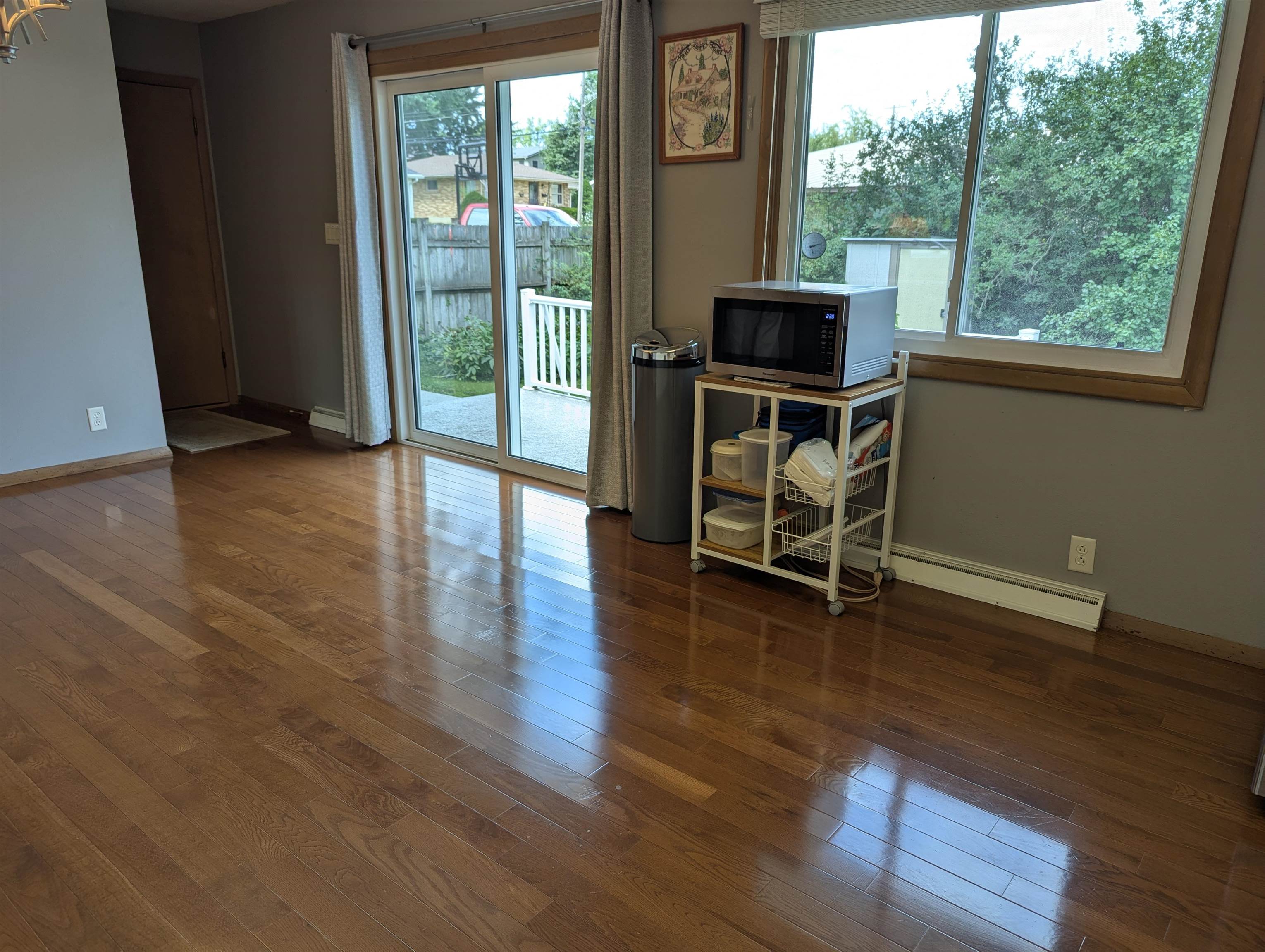 1636 North Ridge Drive Freeport, IL 61032 - Photo 8 of 27 Gallery Image 8