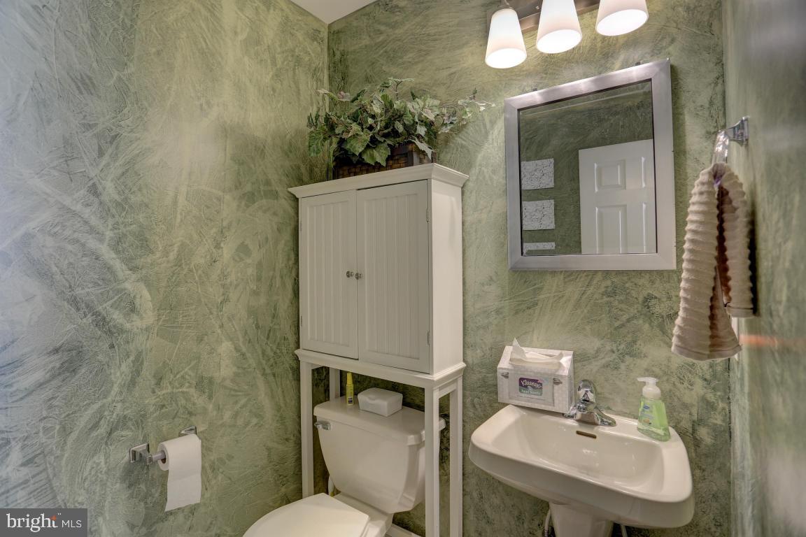 300 Cambridge Lane Lititz, PA 17543 - Photo 12 of 30
