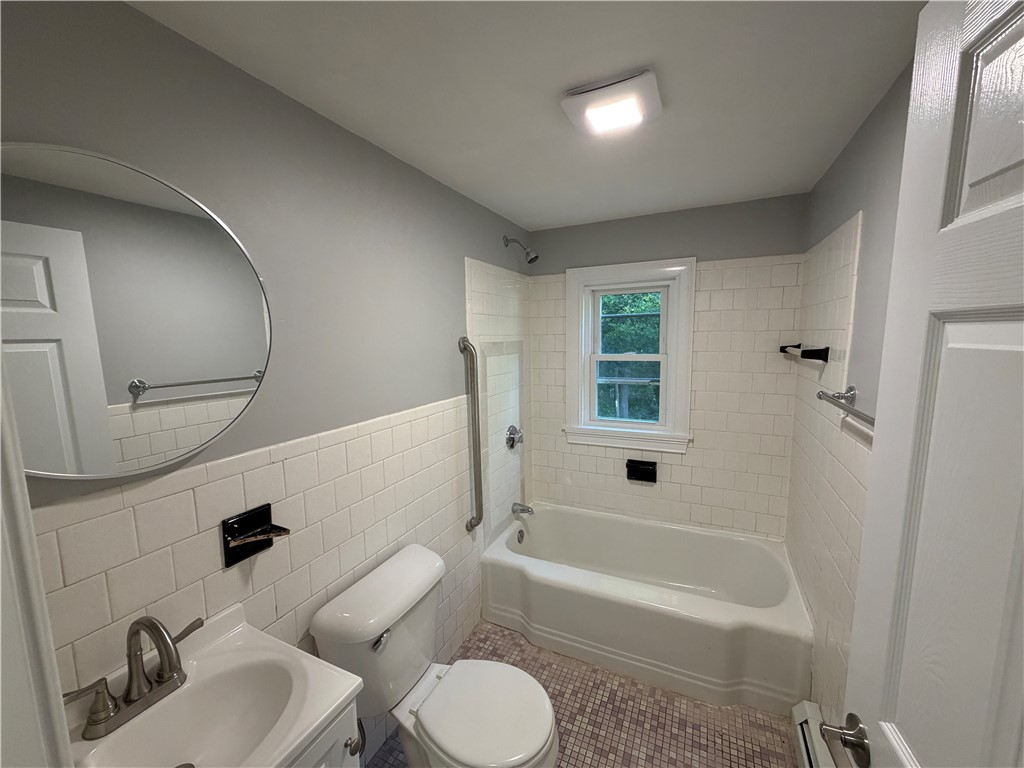 65 Angus Street Coventry, RI 02816 - Photo 19 of 20