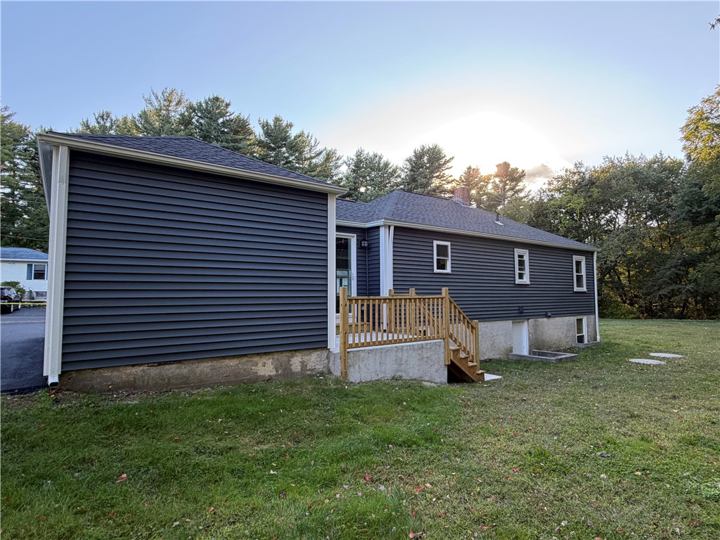 65 Angus Street Coventry, RI 02816 - Photo 4 of 20