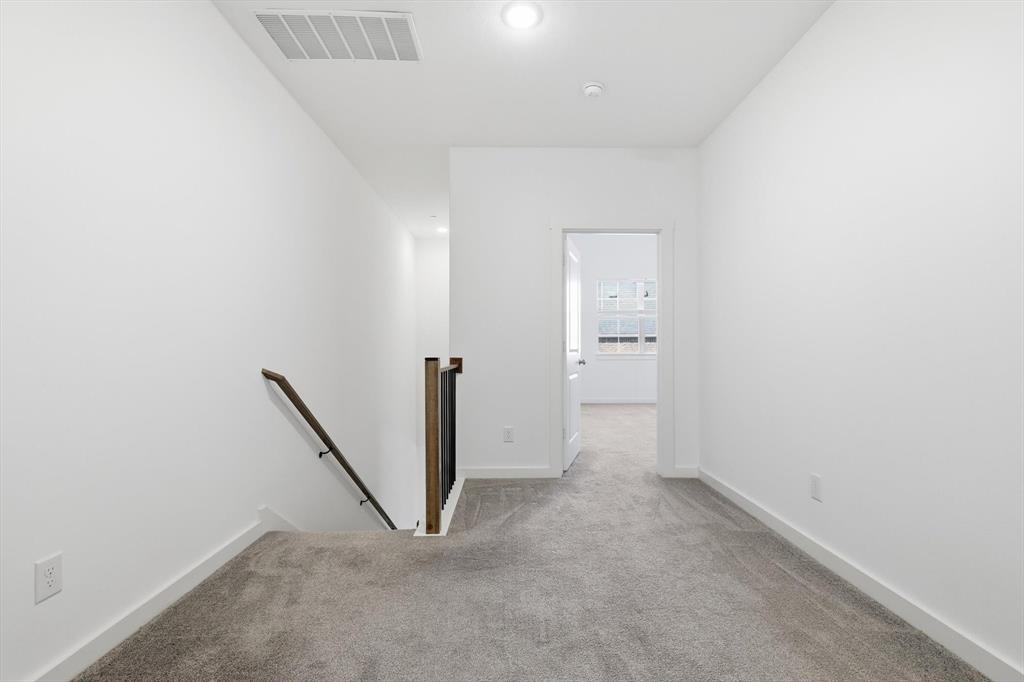 531 Cobblestone Lane Irving, TX 75039 - Photo 13 of 39 a view of an empty room