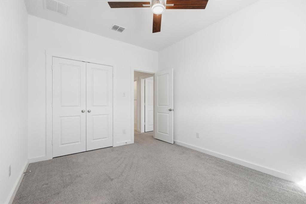531 Cobblestone Lane Irving, TX 75039 - Photo 29 of 39 a view of an empty room