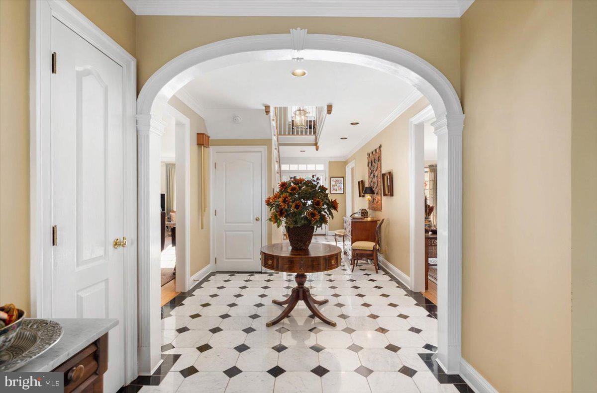 1102 Riverside Drive Salisbury, MD 21801 - Photo 7 of 112 Elegant Archway