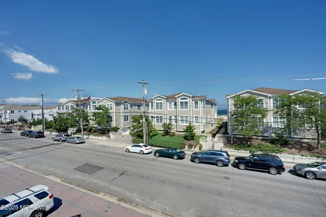 $6,500 | 229 1st Avenue, Manasquan, NJ 08736