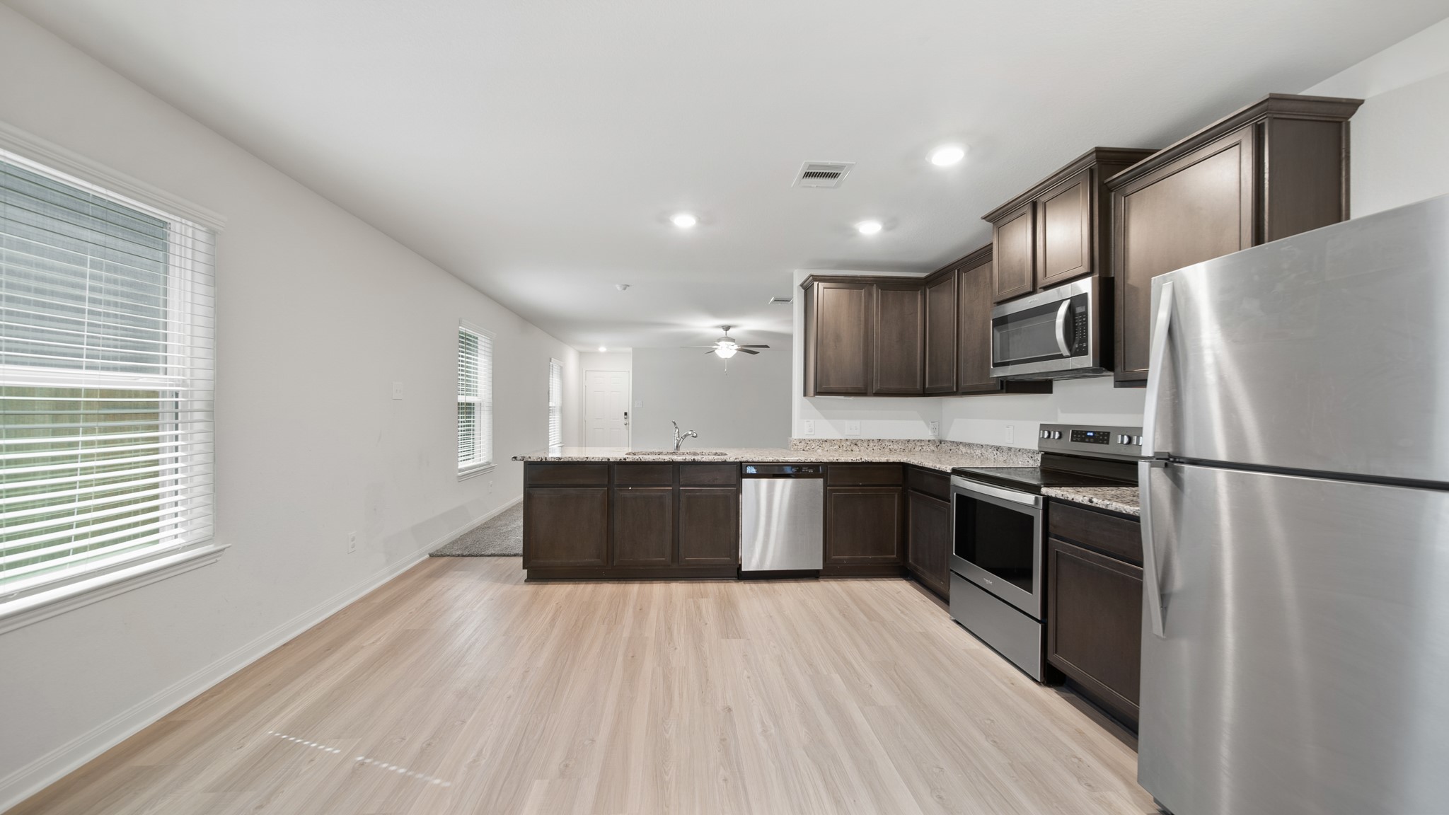 8410 Bermuda Blue Rd Cove Cove, TX 77523 - Photo 4 of 24