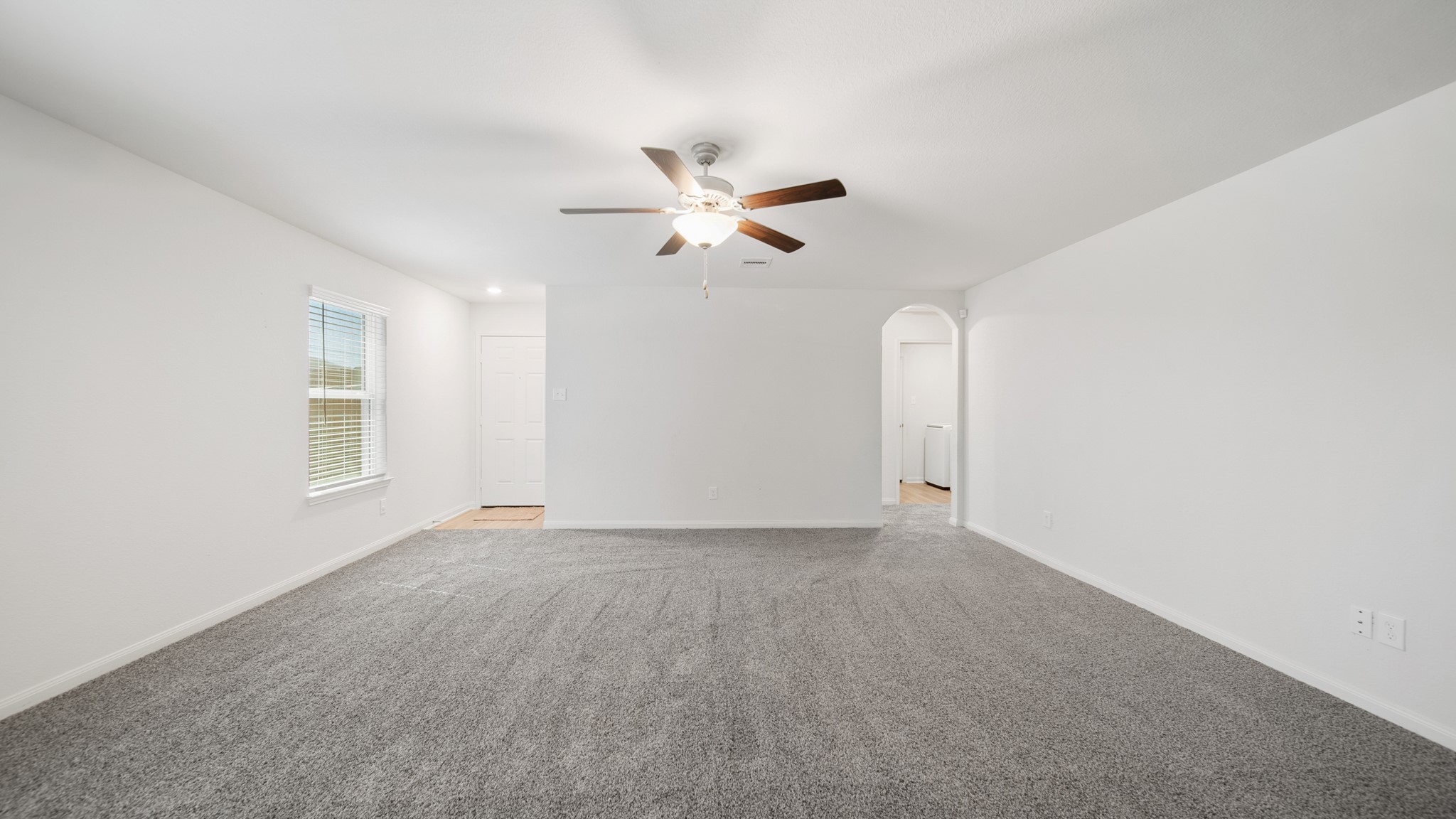 8410 Bermuda Blue Rd Cove Cove, TX 77523 - Photo 6 of 24