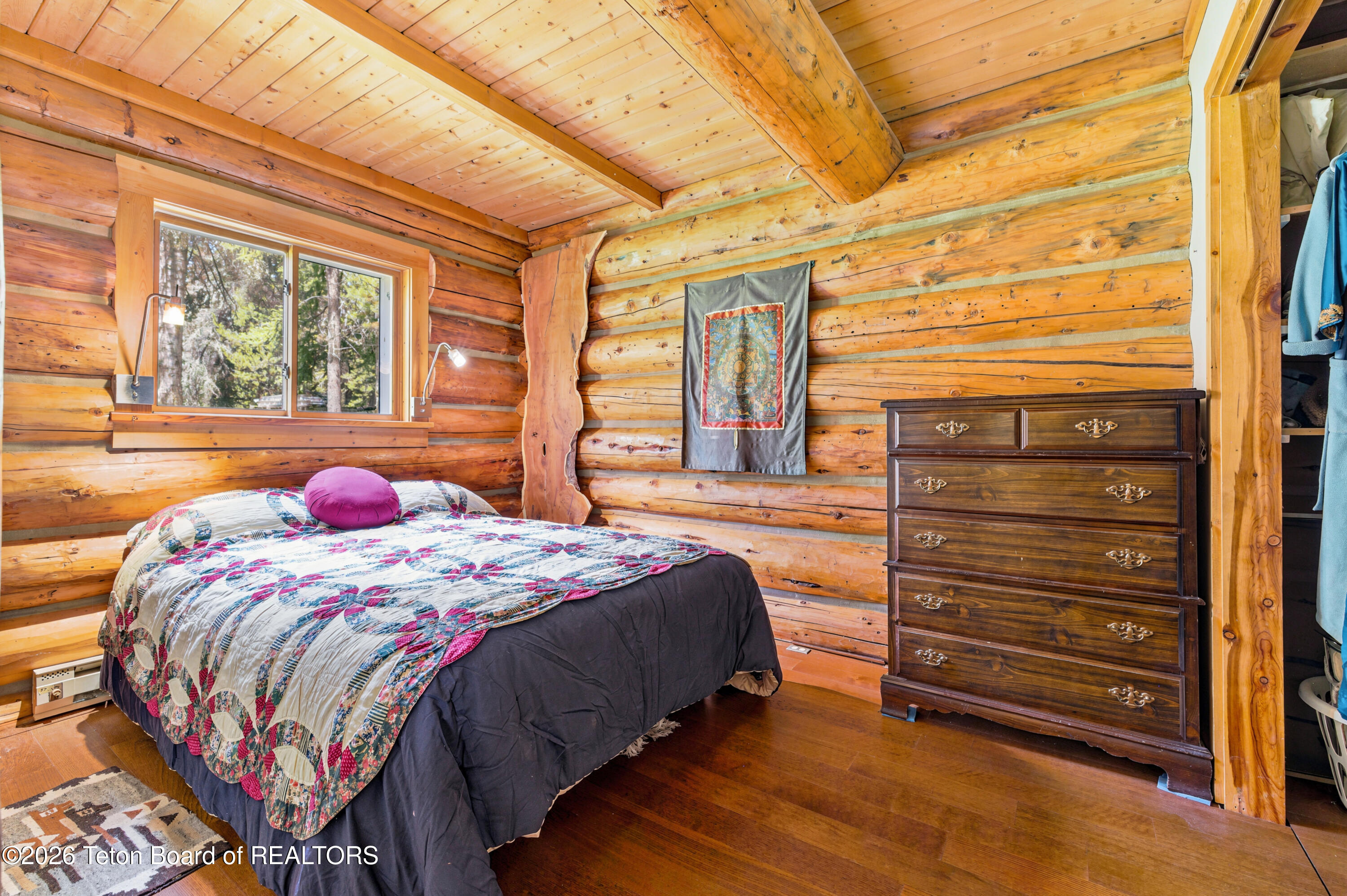 6475 Heck Of A Hill Road Wilson, WY 83014 - Photo 27 of 36 30 Guest Cabin Bedroom