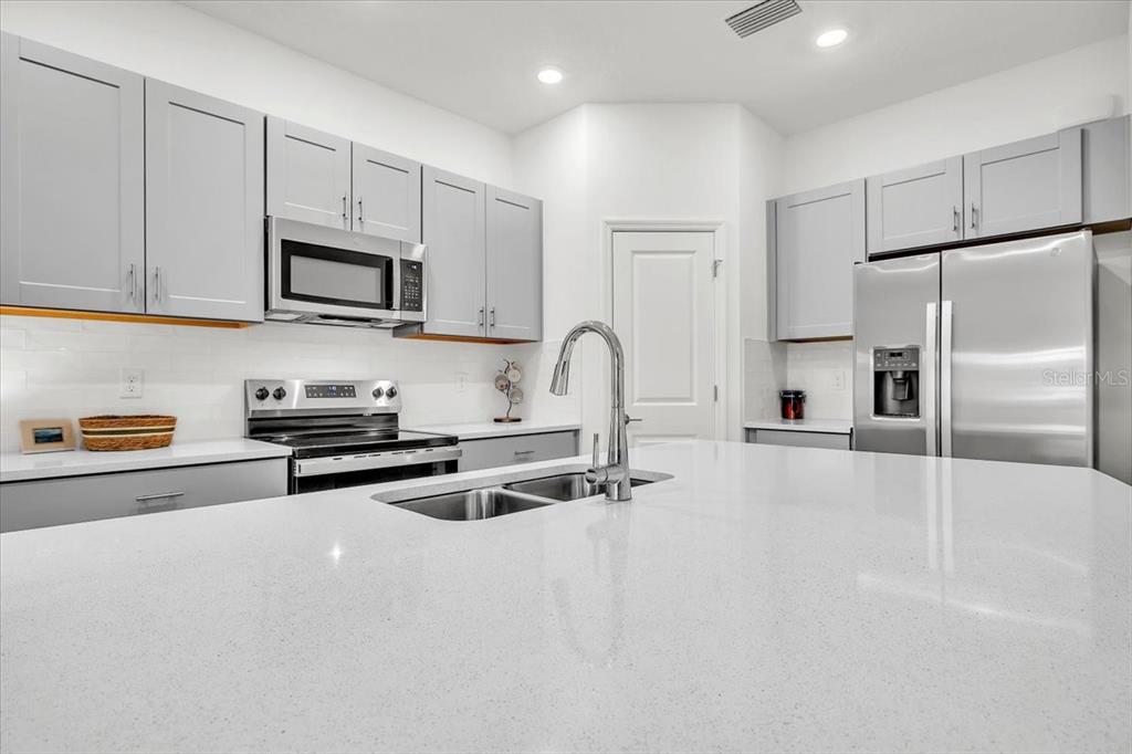 16632 Bergamo Place Bradenton, FL 34211 - Photo 13 of 65