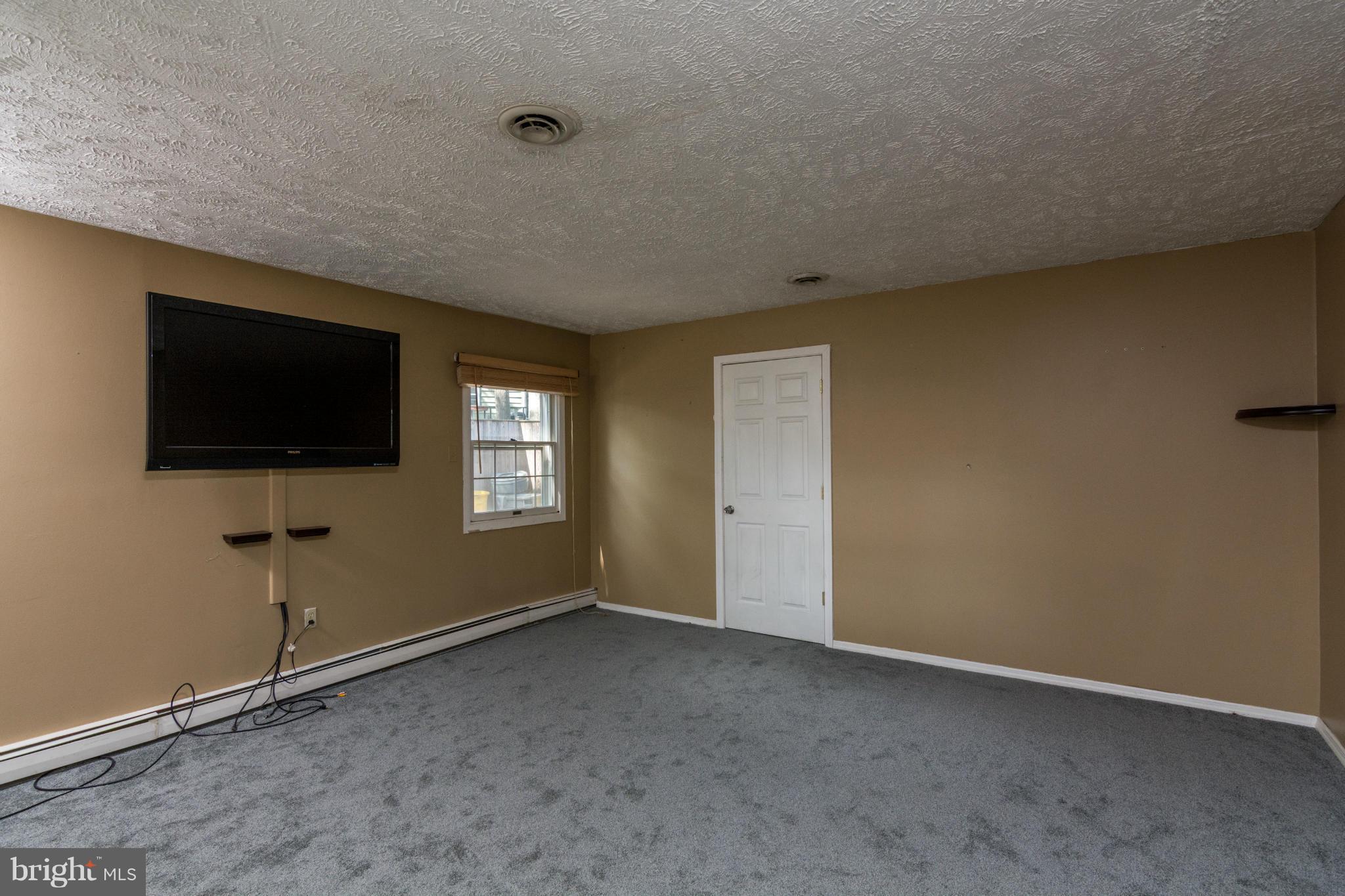 1621 Bay Ridge Road Edgewater, MD 21037 - Photo 11 of 20 Den or a 4th Bedroom