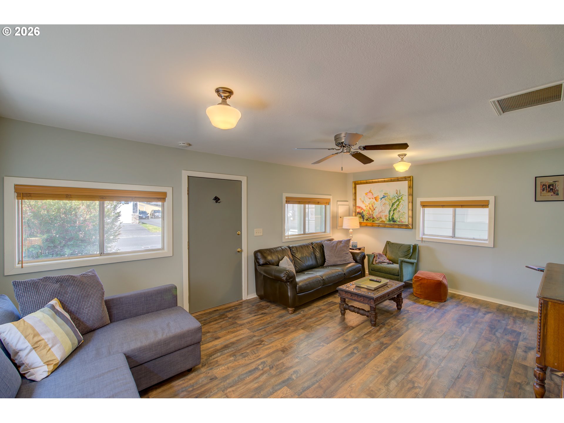 335 9th Avenue Seaside, OR 97138 - Photo 7 of 25