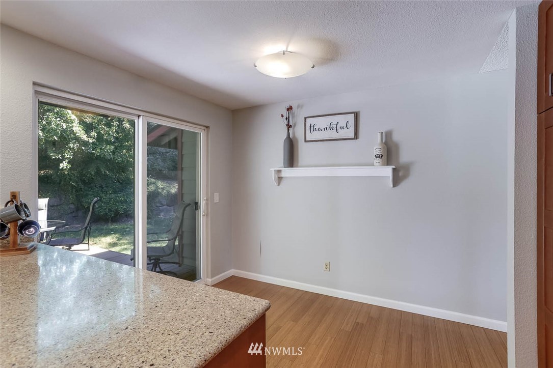17400 156th Place Southeast Renton, WA 98058 - Photo 11 of 29 Gallery Image 11