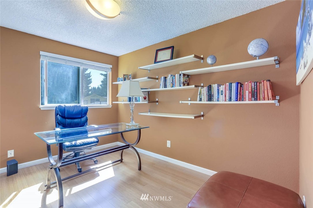 17400 156th Place Southeast Renton, WA 98058 - Photo 17 of 29 Gallery Image 17