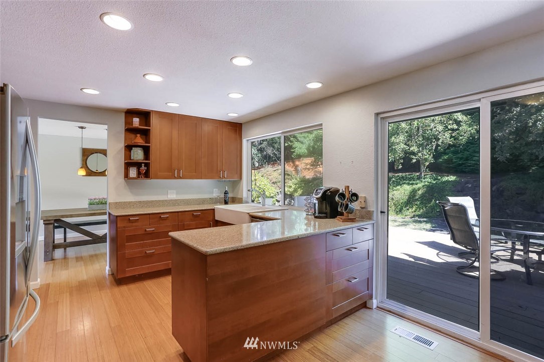 17400 156th Place Southeast Renton, WA 98058 - Photo 10 of 29 Gallery Image 10