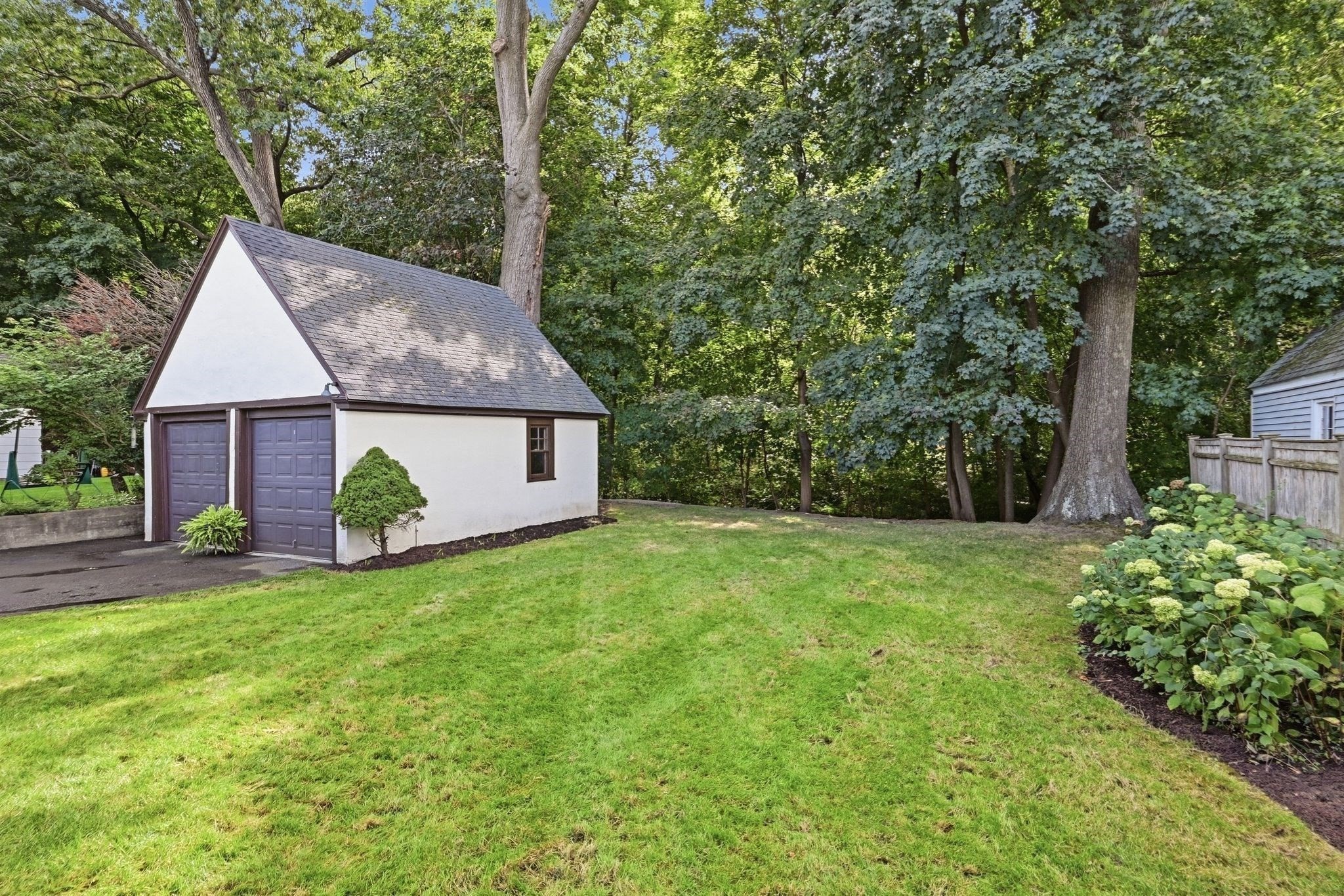 131 Wenonah Road Longmeadow, MA 01106 - Photo 5 of 40 Gallery Image 5