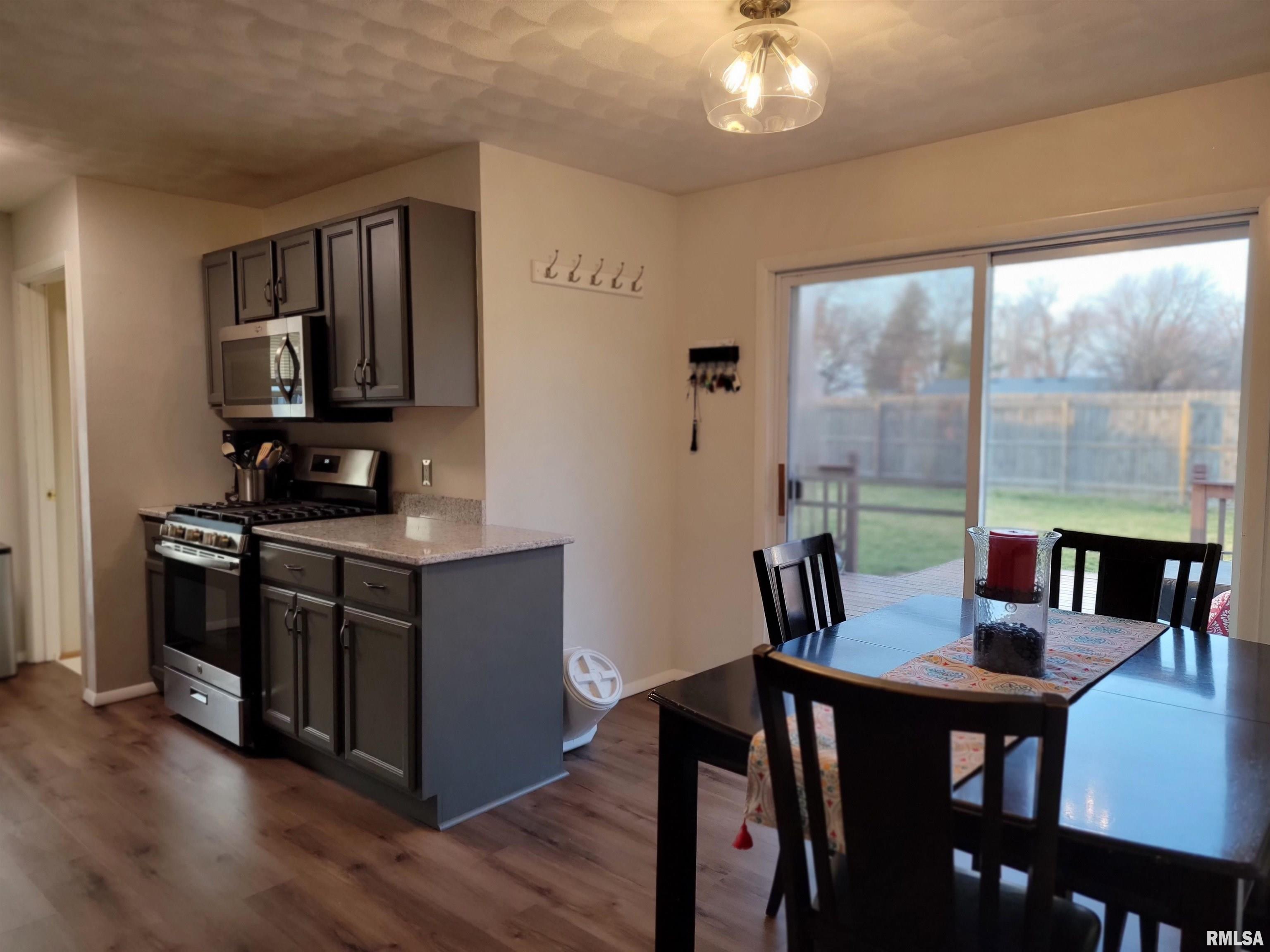 265 Maple Street Dunfermline, IL 61524 - Photo 27 of 60