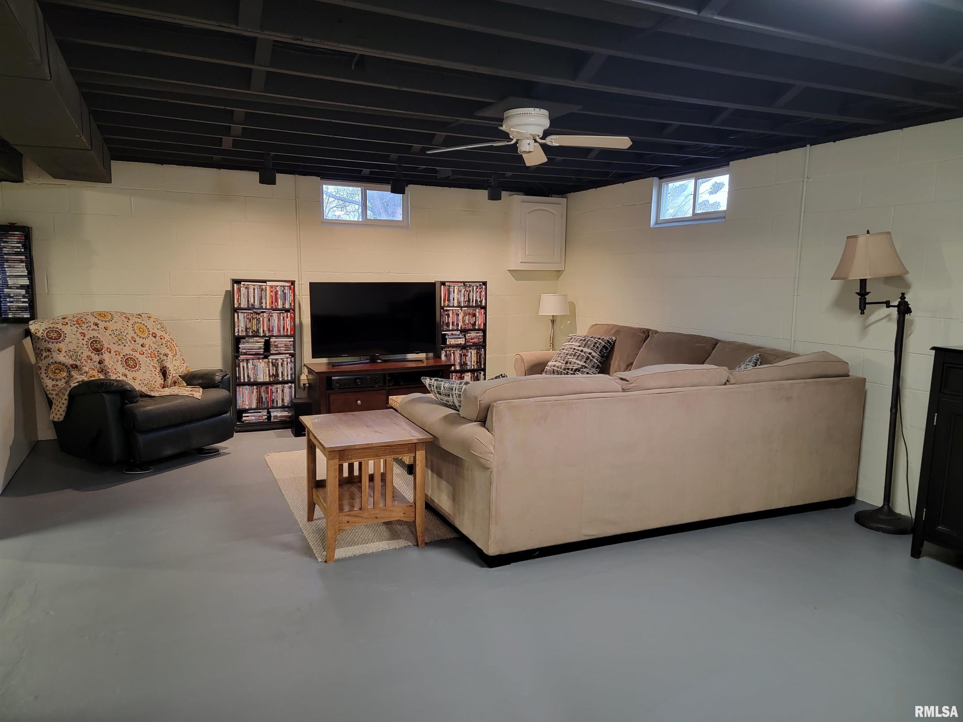265 Maple Street Dunfermline, IL 61524 - Photo 33 of 60