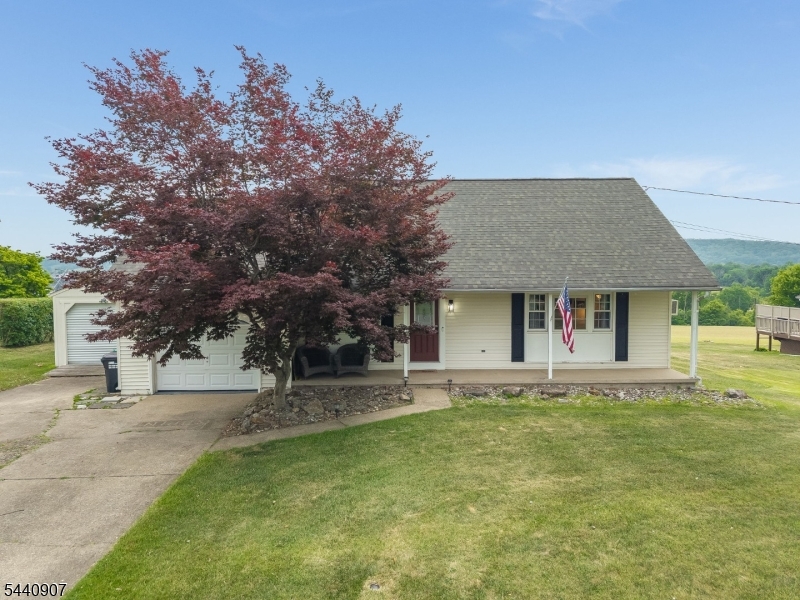 29 Stewartsville Road Stewartsville, NJ 08886 - Photo 3 of 38