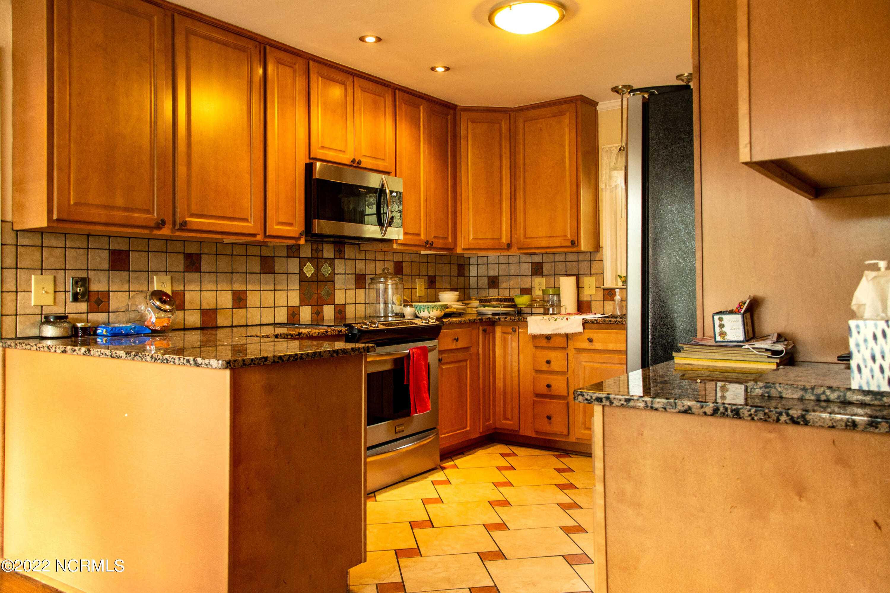 2416 Tram Road New Bern, NC 28562 - Photo 18 of 30 Kitchen_1009