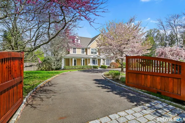 $25,000 | 774 South Avenue, New Canaan, CT 06840