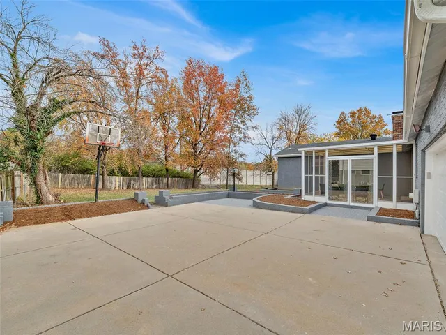 $524,900 | 828 Wind Mill Drive, Ballwin, MO 63011