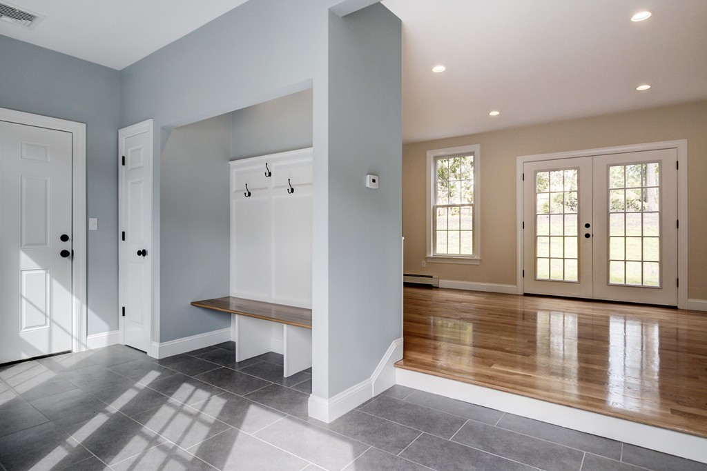 4 Emerson Road Medfield, MA 02052 - Photo 3 of 24 Gallery Image 3