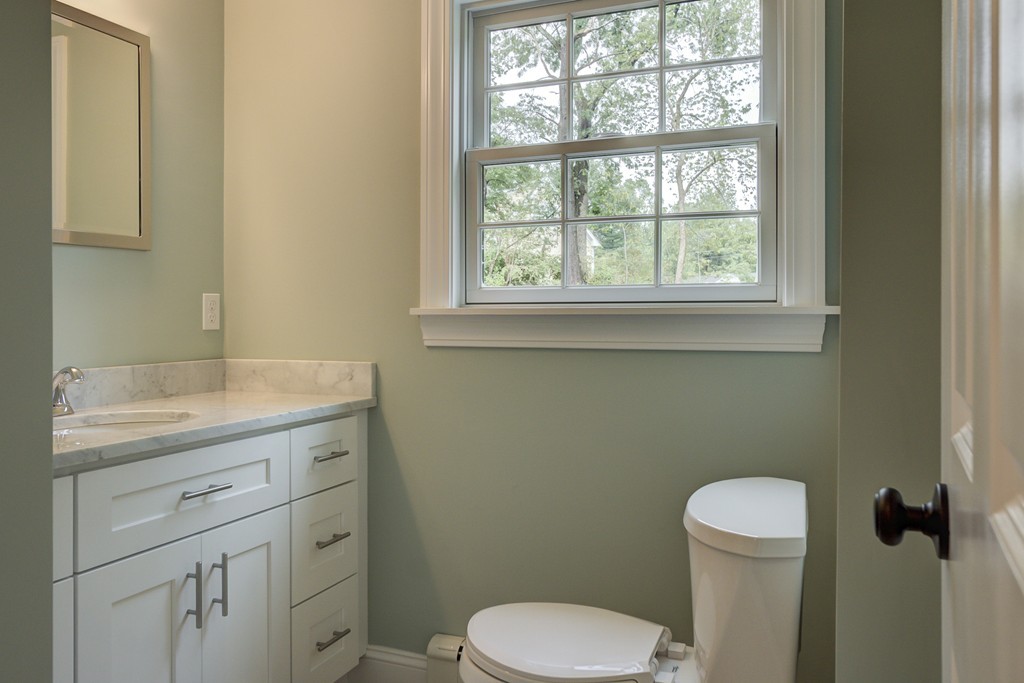 4 Emerson Road Medfield, MA 02052 - Photo 8 of 24 Gallery Image 8