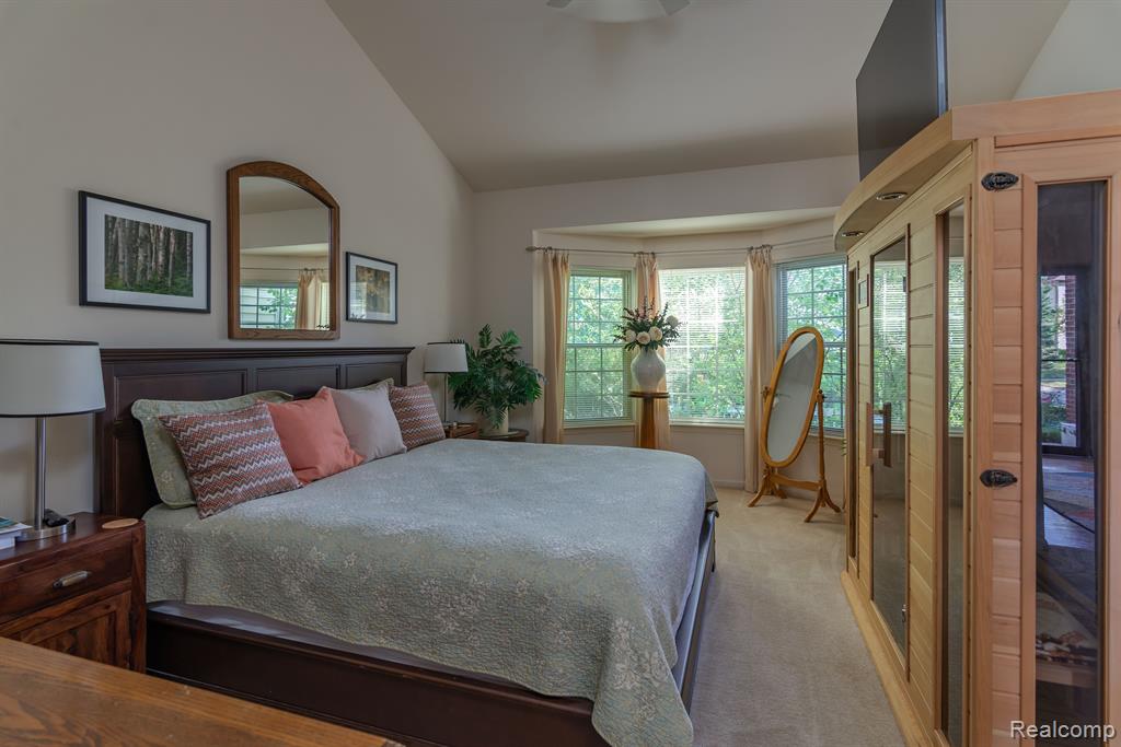 29241 Autumn Ridge Farmington Hills, MI 48334 - Photo 14 of 25