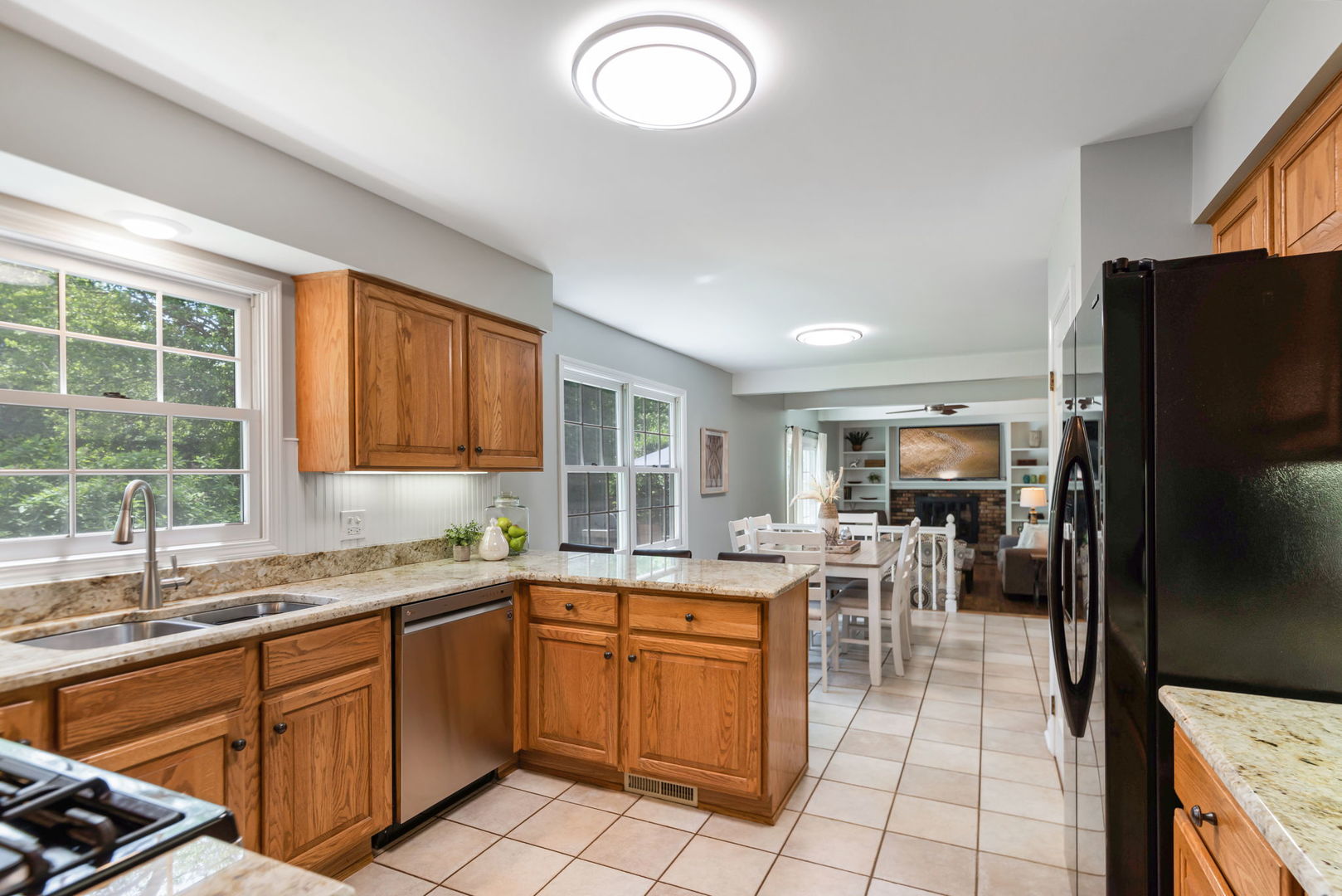 716 South Dymond Road Libertyville, IL 60048 - Photo 11 of 29