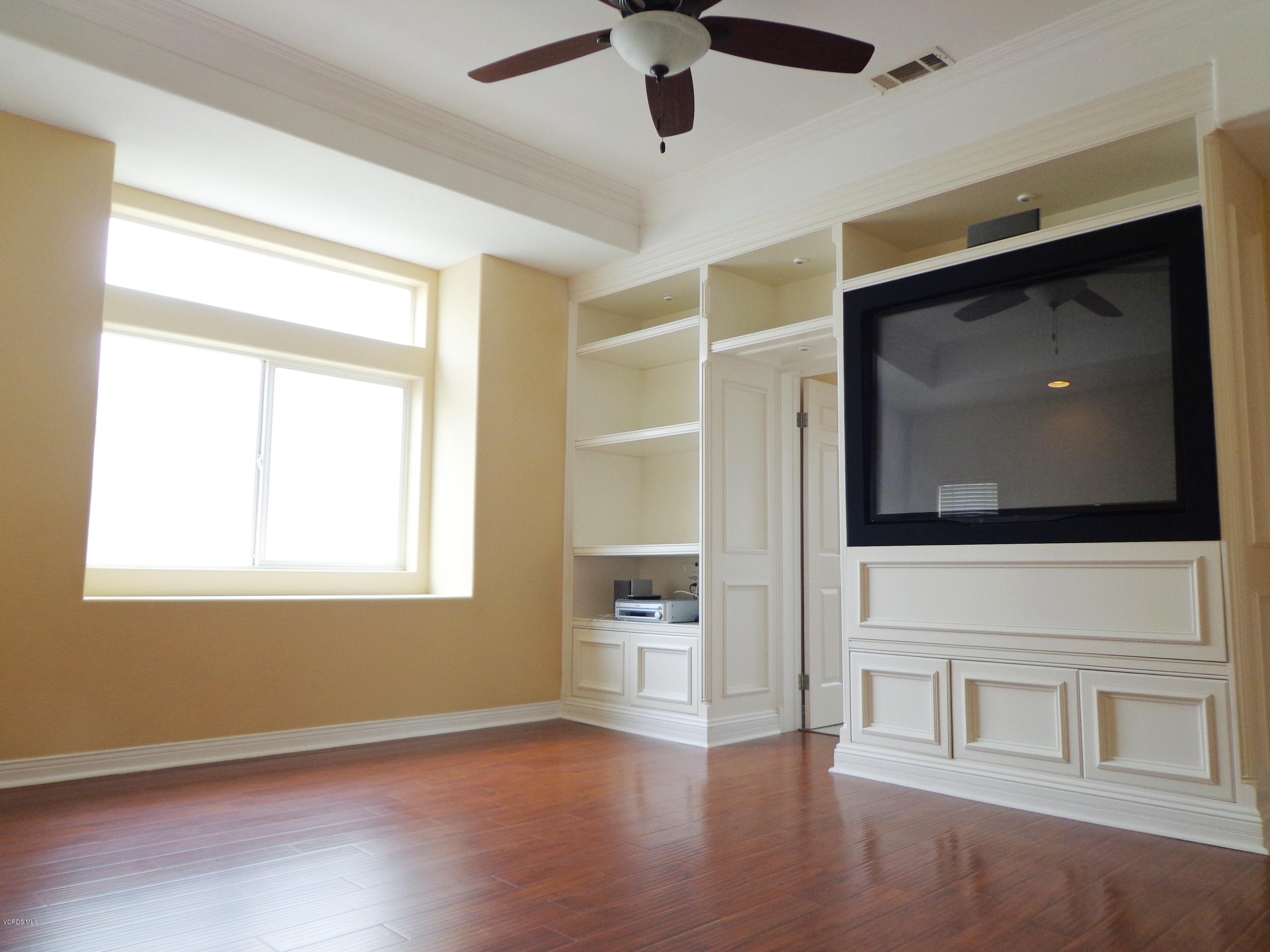 125 Fillmore Avenue Oxnard, CA 93035 - Photo 25 of 42 DSC04078