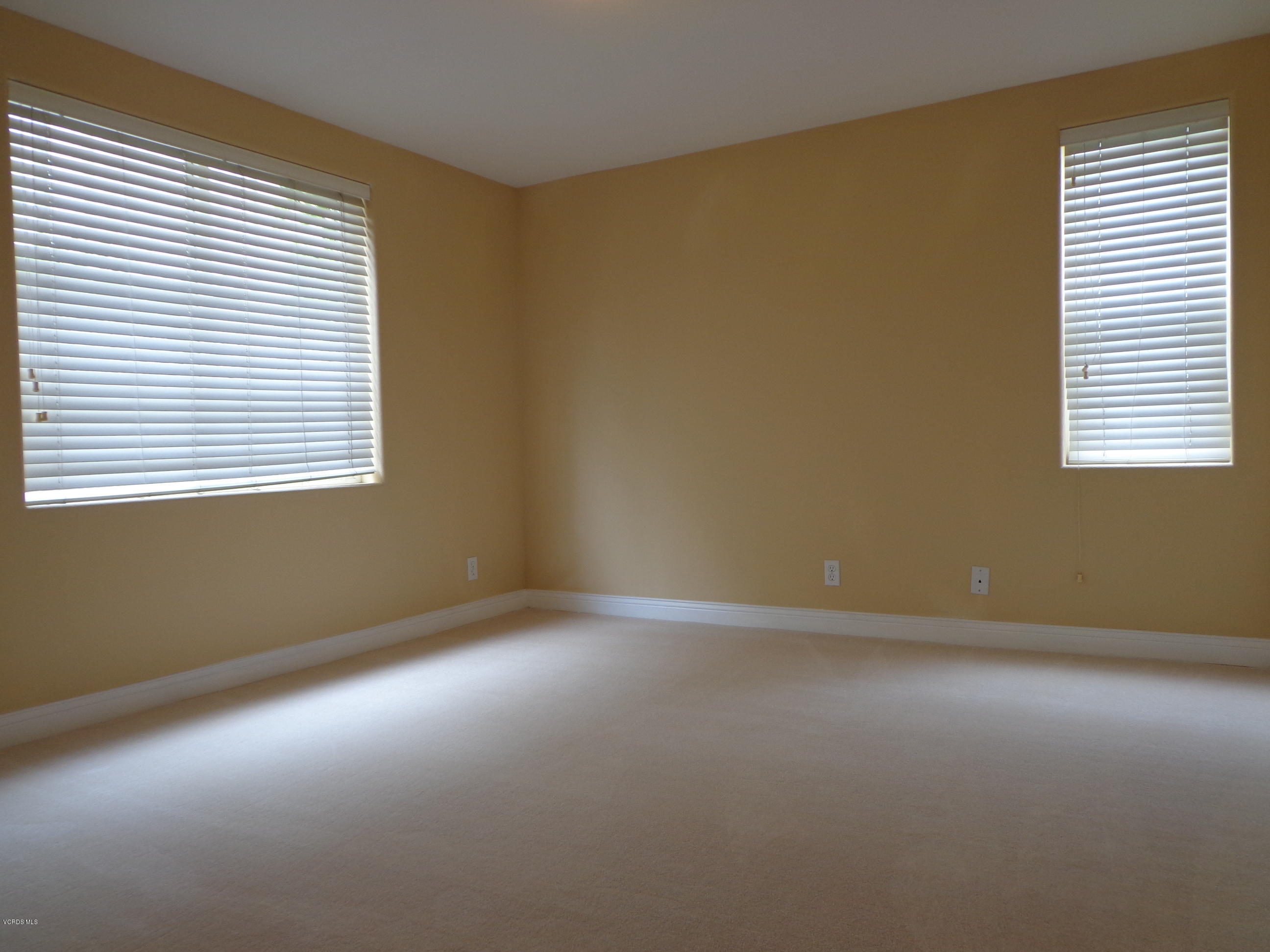 125 Fillmore Avenue Oxnard, CA 93035 - Photo 8 of 42 DSC04059