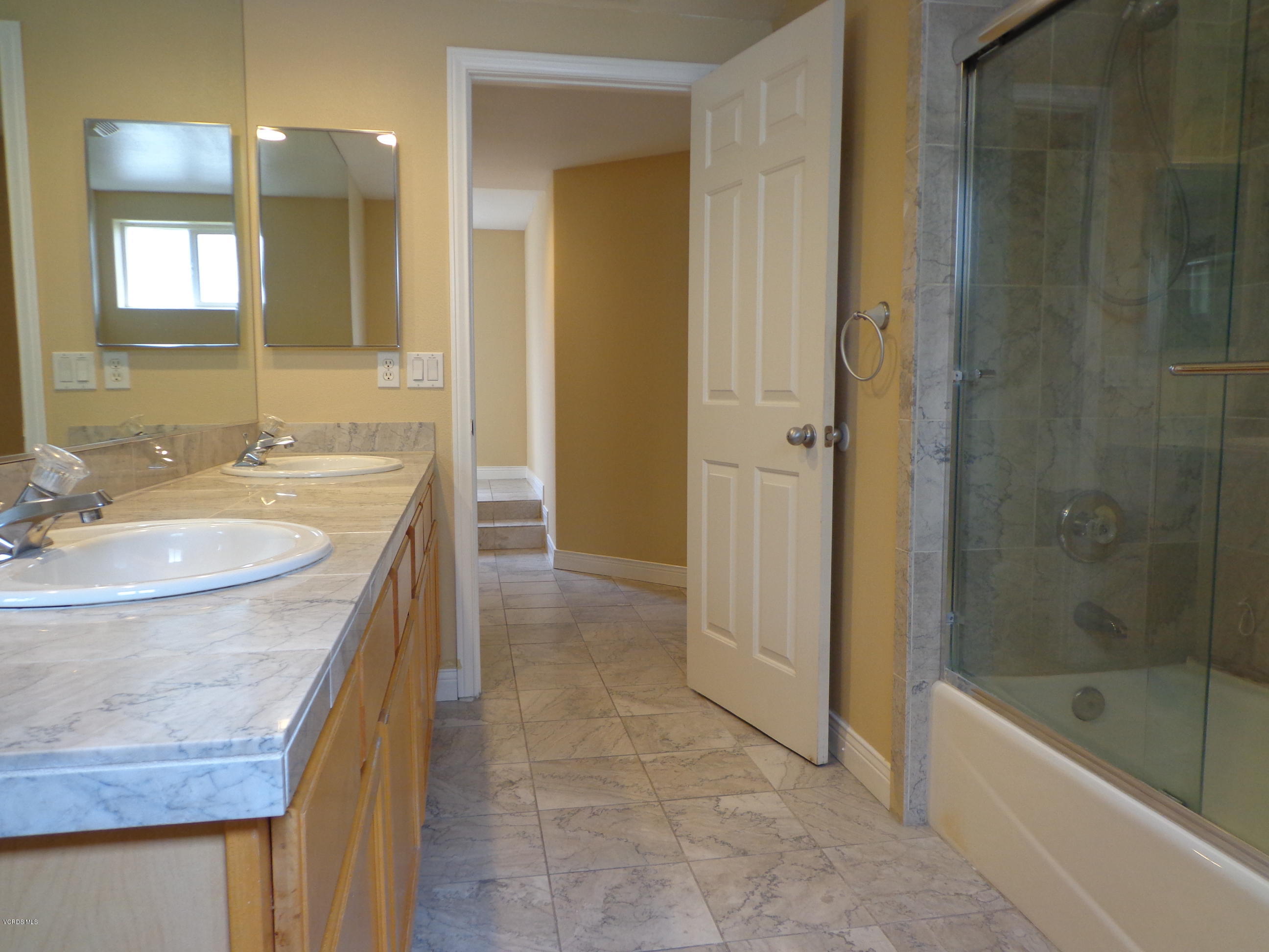 125 Fillmore Avenue Oxnard, CA 93035 - Photo 10 of 42 DSC04062
