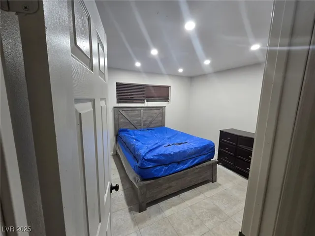 $639,000 | 5104 Pebble Beach Boulevard, Las Vegas, NV 89108