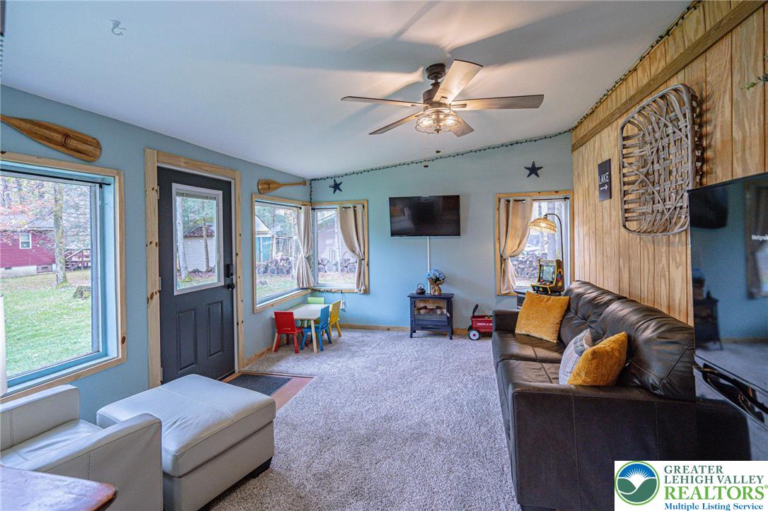 9 Pinetree Road Albrightsville, PA 18210 - Photo 15 of 35 Gallery Image 15
