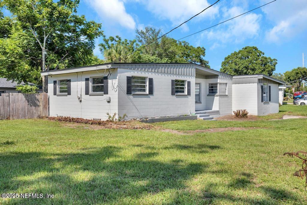 6903 May Apple Road Jacksonville, FL 32211 - Photo 3 of 34 20250625212613757679000000-o