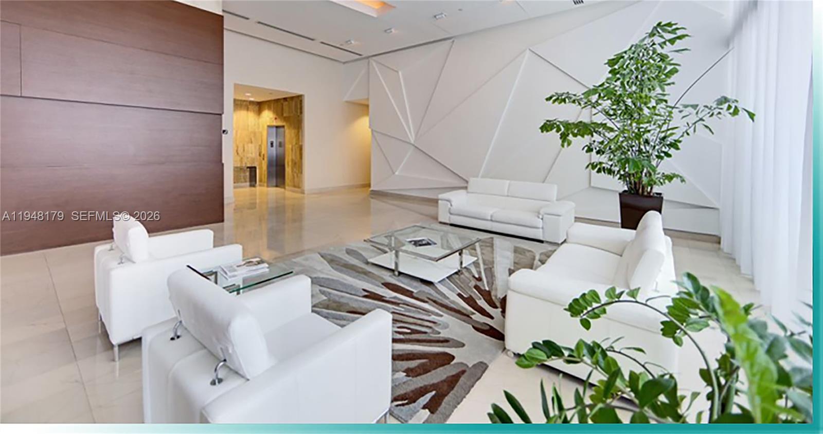 79 Southwest 12th Street, Unit 3008S Miami, FL 33130 - Photo 2 of 4